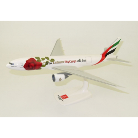 B777-200F Emirates SkyCargo "Valentine Rose" A6-EFL