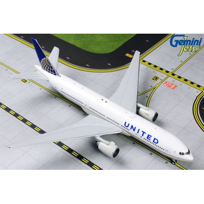 B777-200ER United N796UA
