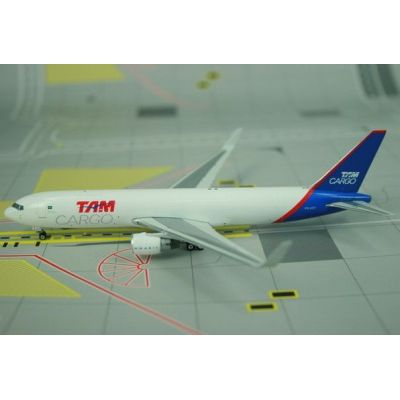 B767-300ER TAM Cargo PR-ADY